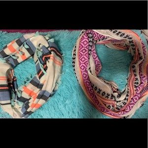 2 loop scarves